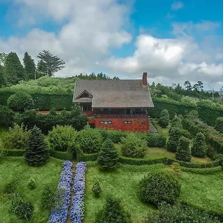 Chalet Seaside Golf Retreat With 10000 Square Meter Garden *