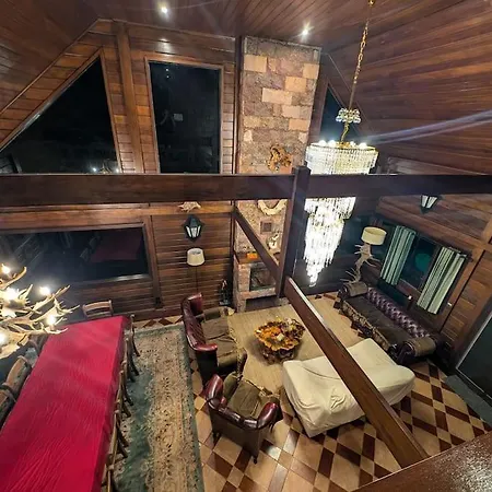 شاليه Seaside Golf Retreat With 10000 Square Meter Garden Santo Antonio da Serra